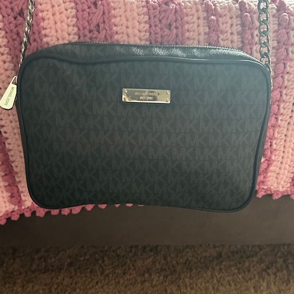 Michael Kors Black Patterned Shoulder Bag - Picture 1 of 8